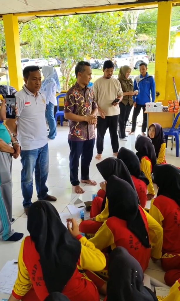 Wabup Kaur Abdul Hamid Hadiri Layanan Sosial Kesehatan Gratis di SMPN 35 Boarding School