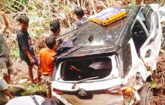 Kronologi Kecelakaan Maut Keluarga Boyke di Tebing Batu Kawasan Manula, Toyota Raize Terjun ke Jurang 80 meter