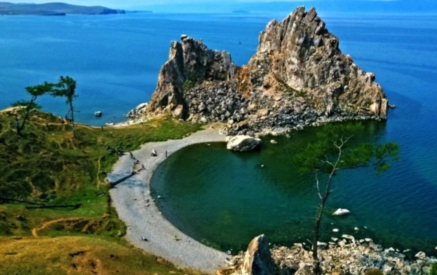 Menghabiskan Liburan Musim Panas di Danau Baikal Rusia