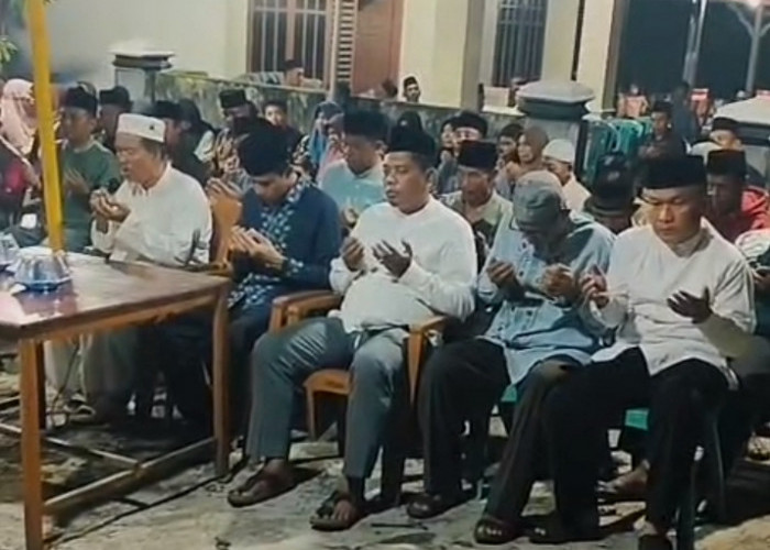 Bupati Kaur dan Para Pejabat Pemkab Melayat ke Rumah Duka Kakak Wakil Bupati 