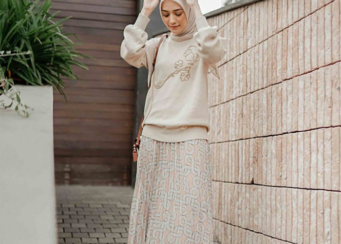 12 Inspirasi OOTD Hijab Casual dan Santai Ala Selebgram buat Hangout