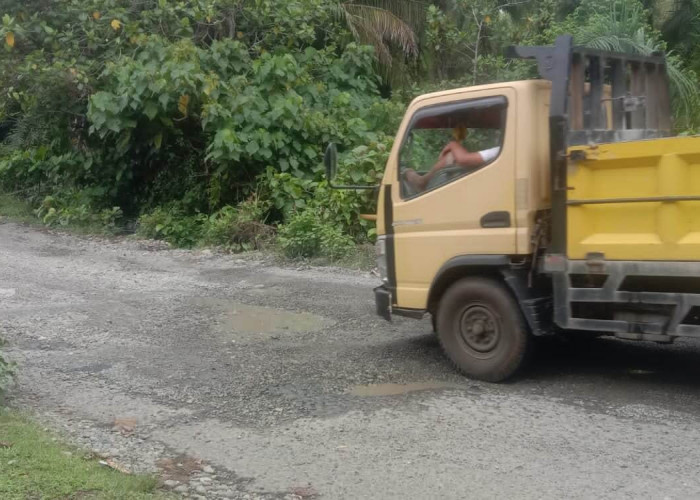 Jalan Nasional di BS Rusak Parah