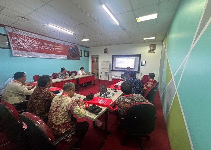 Menuju PEMDI Berbasis AI, Kominfo Kaur Lakukan Lompatan Transformasi Digital Melalui Pelatihan SPBE