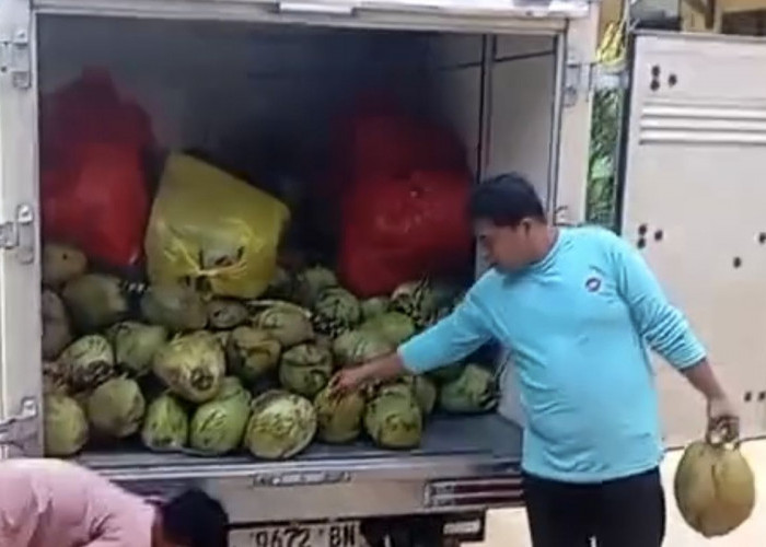 Viral, Menu MBG Kelapa Muda dan 1 Butir Telur Mentah