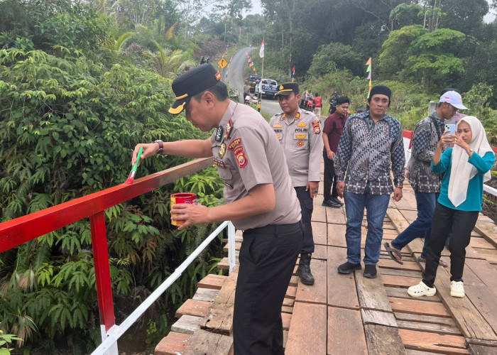 Satset! Polres Kaur Rampungkan 7 Jembatan Merah Putih Presisi, Sehari Kapolres Resmikan Dua 