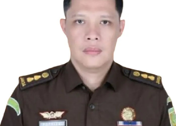 Jejak Karier Cemerlang Dr. Pofrizal, Dari Kejari Kaur ke Kejati Riau