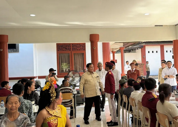 Curhat di Hadapan Siswa Sekolah Rakyat, Prabowo Akui Masih Kerap Jadi Sasaran Ejekan