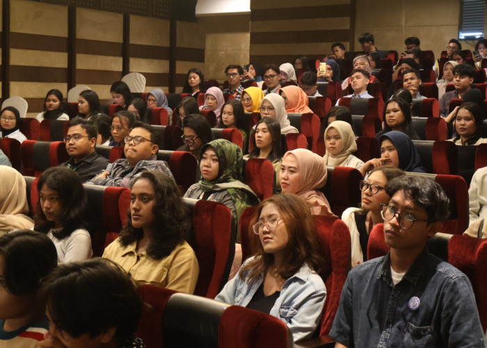 Konjen India Selenggarakan Pemutaran “English Vinglish” di Grand City Hall Medan, Maple Theatre