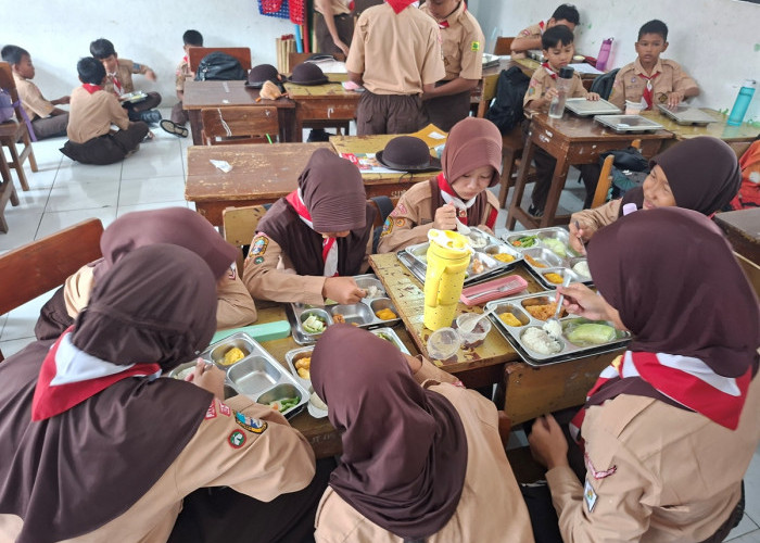 BGN Potong Jatah 5 Hari Bukan Solusi! P2G Sebut Distribusi MBG Tetap Ruwet Jika Tak Ikut Kalender Sekolah