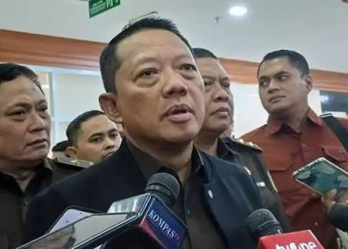 Eks Jampidsus Febrie Adriansyah Disebut Telepon Sosok Ini, Bakal Melawan?