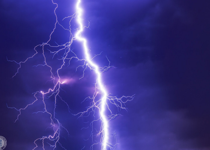 Peringatan Dini BMKG : Potensi Petir di 7 Wilayah Bengkulu