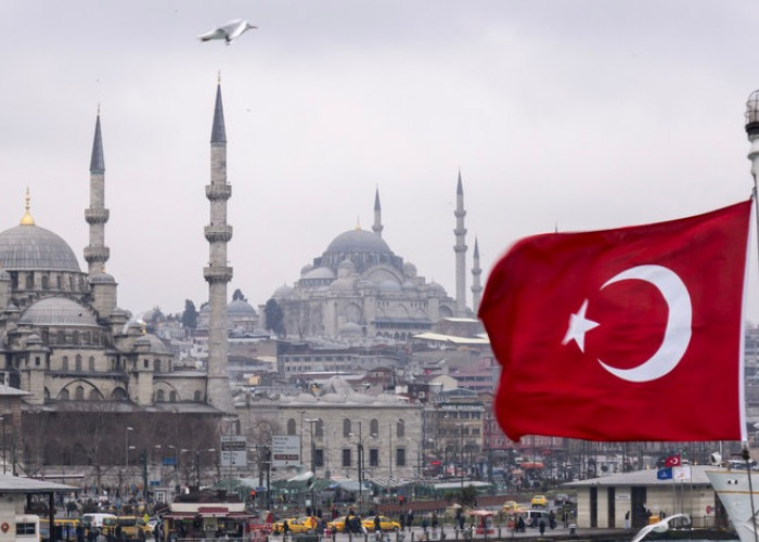 Sejarah Pembentukan Republik Turki, Akhir Era Kesultanan Ustmaniyah dan Peran Mustafa Kemal Hapus Simbol Agama