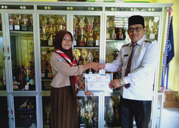 Siswi SMPN 8 Kaur Wakil Bengkulu di Grand Final LCC Pancasila Nasional