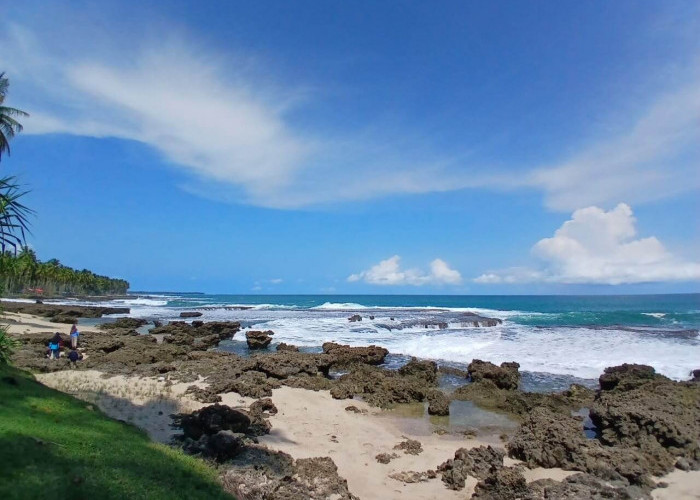 Kabupaten Kaur, Surga Pantai Eksotis di Pesisir Barat Sumatera Bagian Selatan