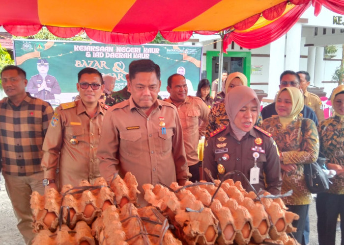 Sinergi Kendalikan Inflasi Jelang Lebaran, Kejari dan Pemda Kaur Gelar Pasar Murah untuk Warga
