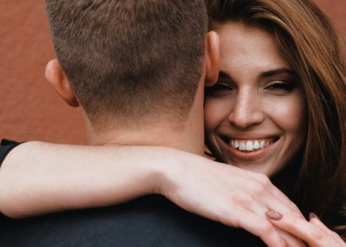 Jangan Tertipu! Inilah 7 Cara Mengenali Pria yang Hanya Pura-Pura Mencintaimu