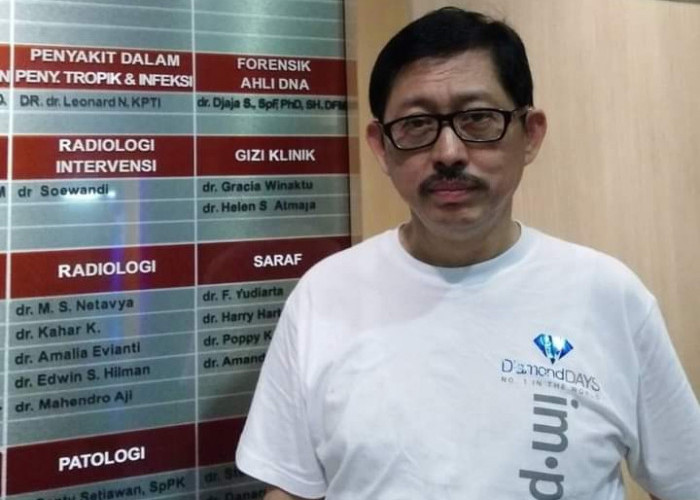 Profil Dokter Djaja Sebut Penyebab kematian Mirna Bukan Kopi Sianida, Fakta Ini Tidak Disebut di Persidangan