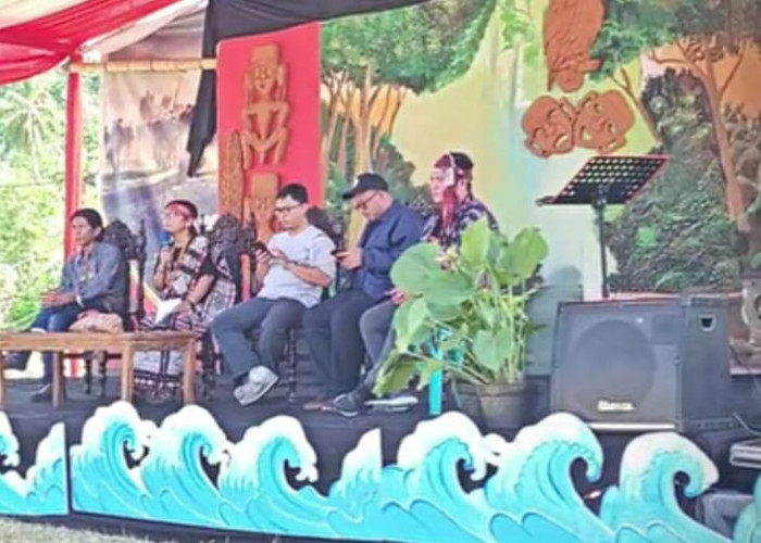 AMAN Tegaskan Hutan Adat Bukan Hutan Negara, Rukka Sombolinggi Tolak Seluruh Skema Pengelolaan Negara