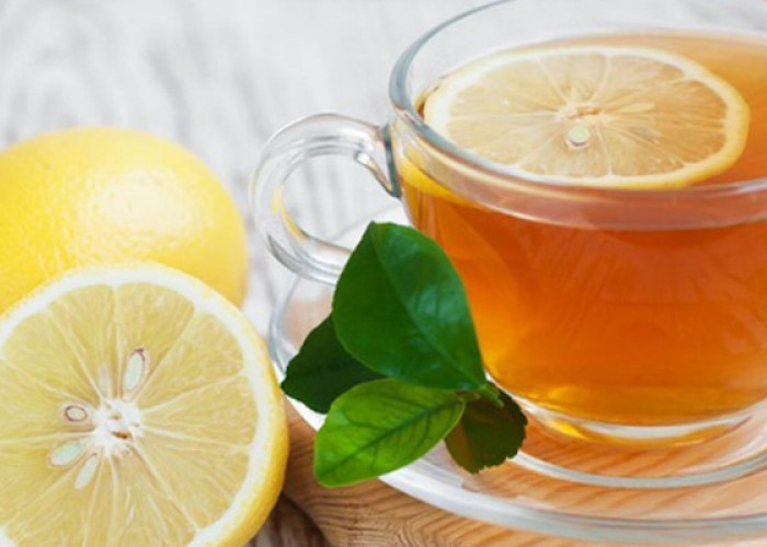 7 Resep Lengkap Teh Lemon Hangat untuk Minuman Sehat Sehari-Hari, Mau Coba yang Mana Dulu Nih?