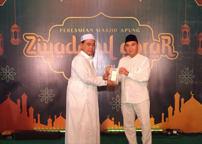 PT Borneo Indobara dan Yayasan Muslim Sinar Mas Wakafkan Mushaf Alquran