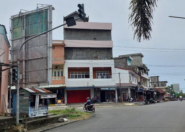 Lima Titik Traffic Light Dibiarkan Rusak