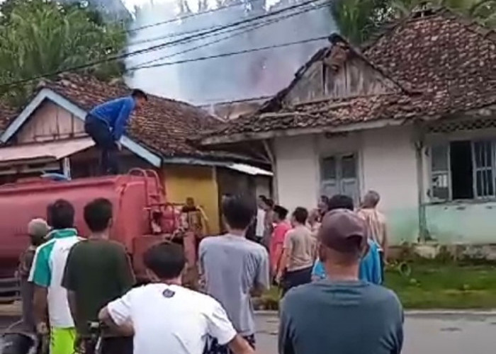 BREAKING NEWS: Satu Unit Rumah di Desa Suka Merindu Terbakar