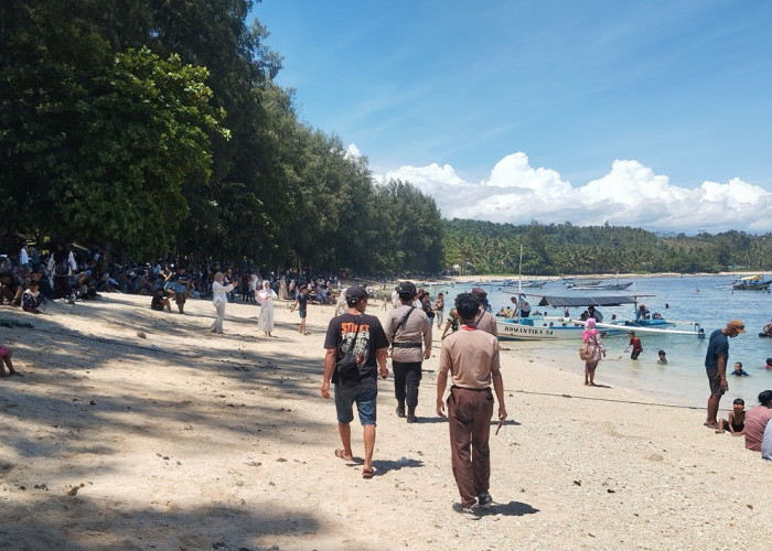 Wisatawan Membludak Selama Libur Lebaran, Pemda Kaur Cuma Kantongi PAD Segini