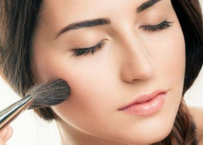 Tampil Memesona dengan 9 Jenis Base Makeup yang Pas buat Kamu