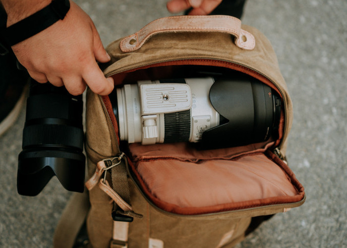 Yuk Traveling, Ini 3 Tips Membawa Kamera DSLR Saat Menjelajah Dunia, Jangan Lewatkan Setiap Momen Kenangan