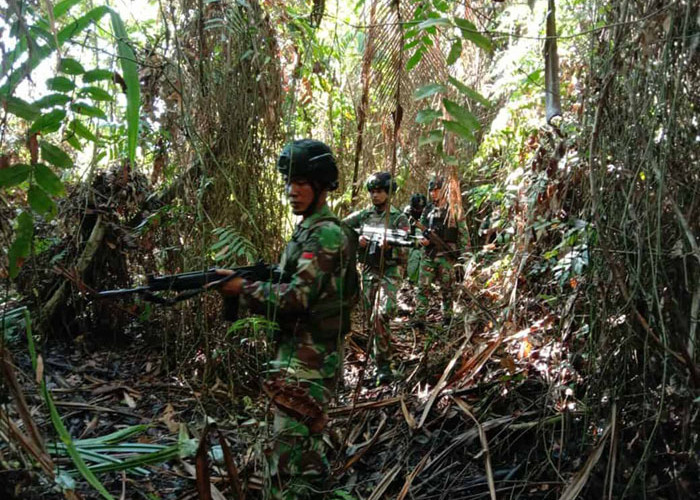 6 Prajurit TNI Membelot ke Teroris KKB Papua, Senjata Serbu Buatan Pindad ikut Dibawa Kabur