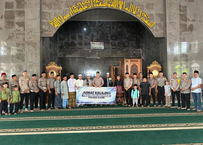 Polres Kaur Gelar Jumat Keliling, Kapolres Ajak Masyarakat Bersama Jaga Kamtibmas