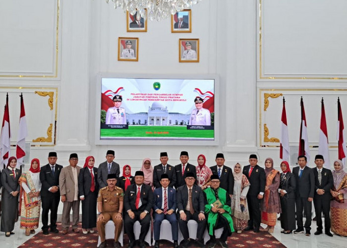 Walikota Dedy Lantik 10 Pejabat Eselon II: Jangan Banyak Teori, Rakyat Butuh Kerja Nyata