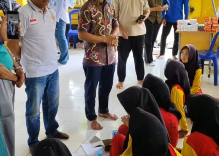 Wabup Kaur Abdul Hamid Hadiri Layanan Sosial Kesehatan Gratis di SMPN 35 Boarding School