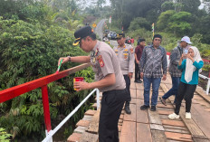 Satset! Polres Kaur Rampungkan 7 Jembatan Merah Putih Presisi, Sehari Kapolres Resmikan Dua 