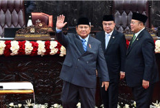 Prabowo Minta Anggaran Seremonial Dipangkas, Lebih Baik untuk Perbaiki Sekolah dan Naikkan Gaji Guru