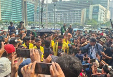 MBG Cuma Untungkan Vendor, Mahasiswa Demo Tuntut Prabowo Hentikan Program Tak Memihak Rakyat!