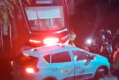 Sopir Taksi Online dan Petugas KAI Diperiksa Kecelakaan Kereta Bekasi